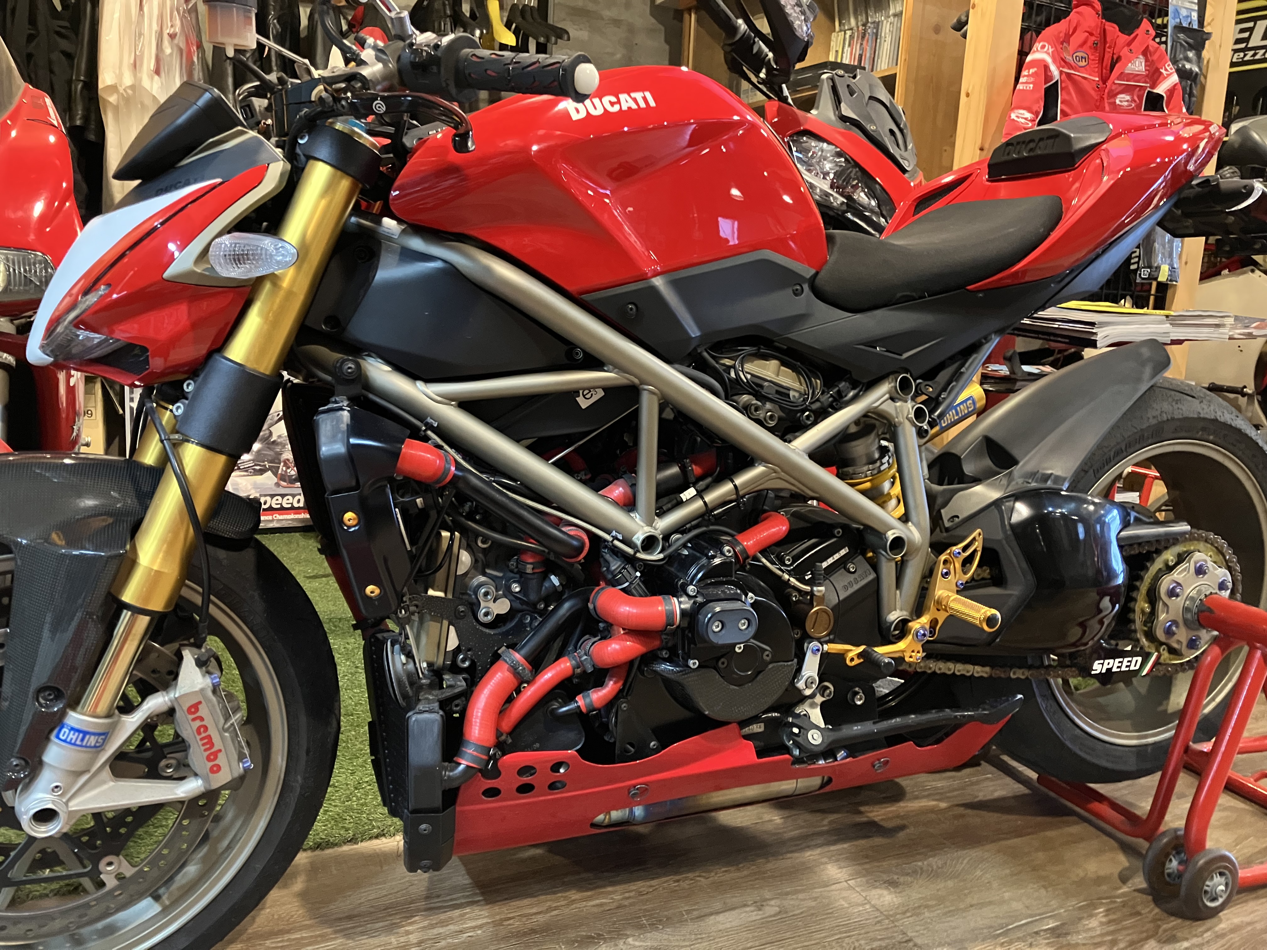 ストリートファイター1100S