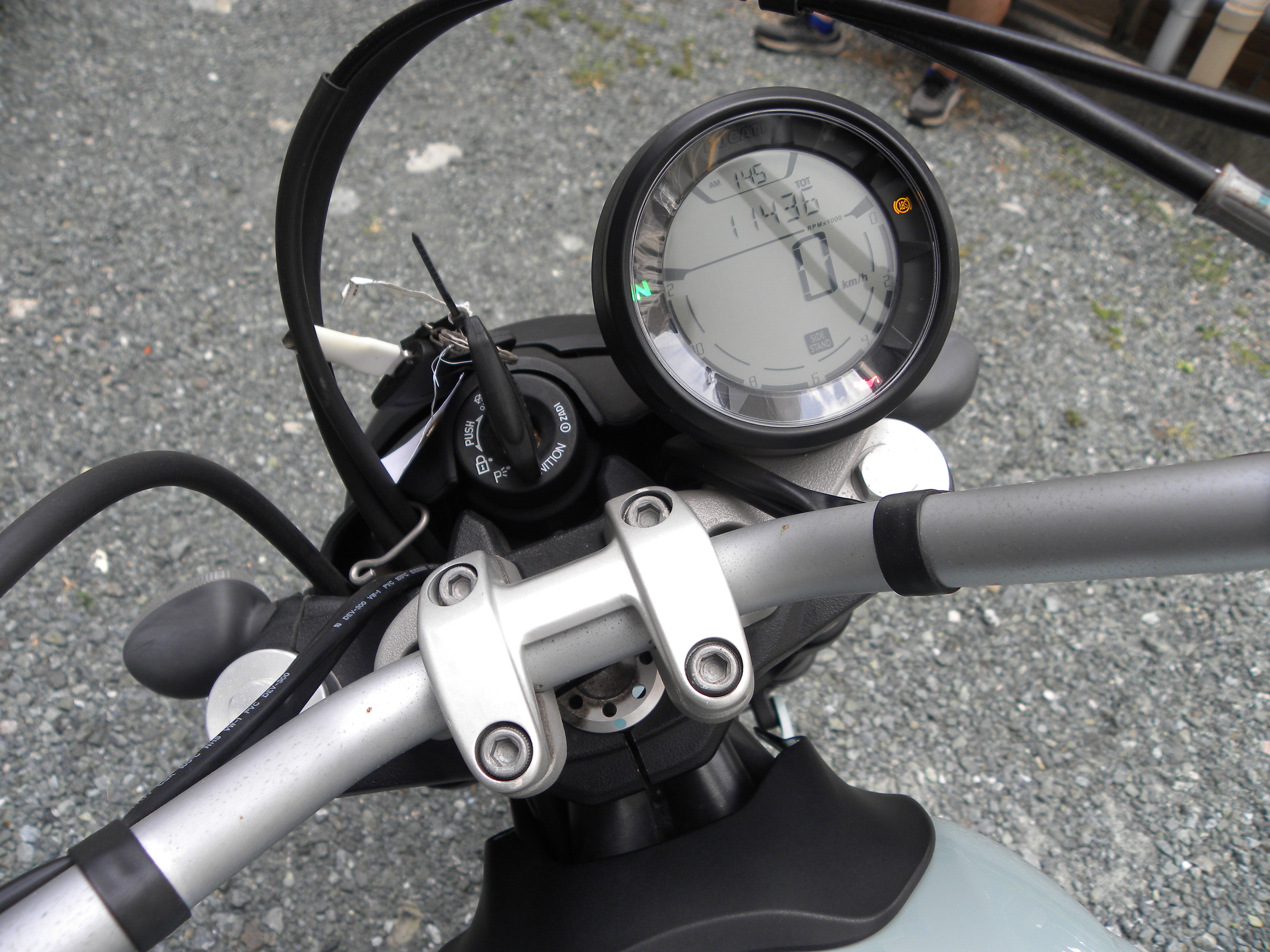 スクランブラーSIXTY-2 写真 2