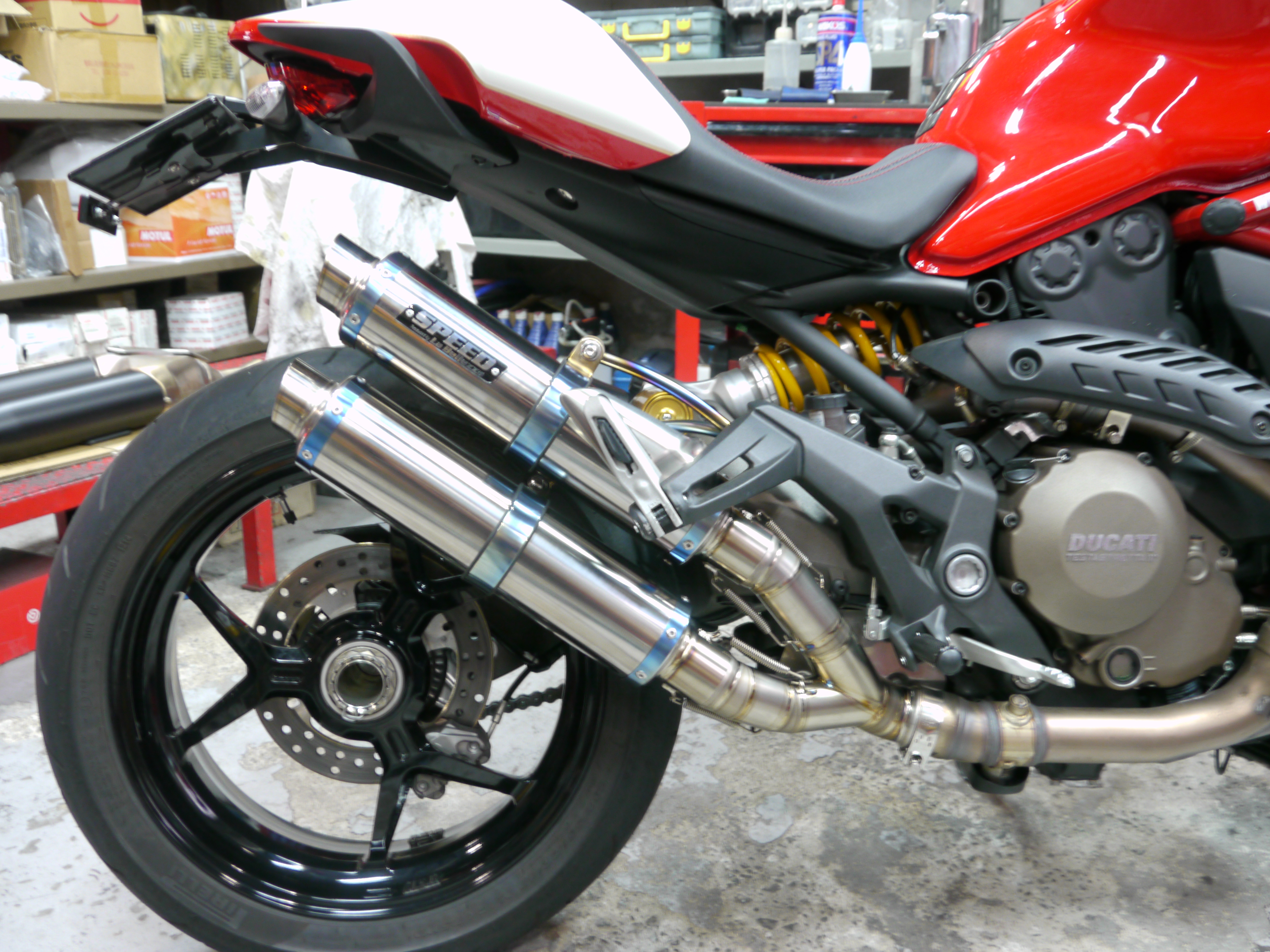 モンスター1200用マフラー